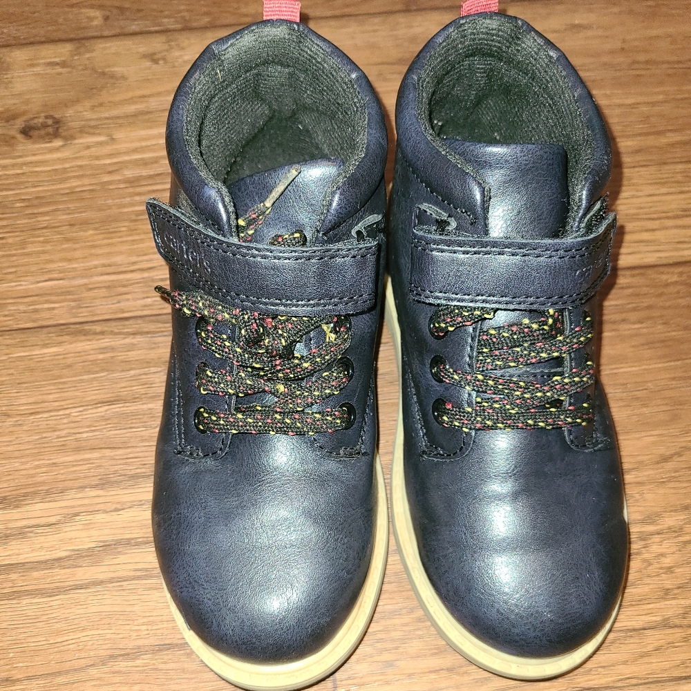 Carters Size 12 Unisex Leather Shoe Boot